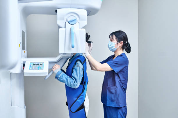 Best Emergency Dental Extractions in Pho, IL